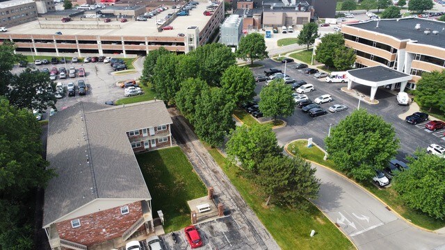 3901 Bellemeade Ave, Evansville, IN à vendre - Photo de l’immeuble – Image 2 sur 10