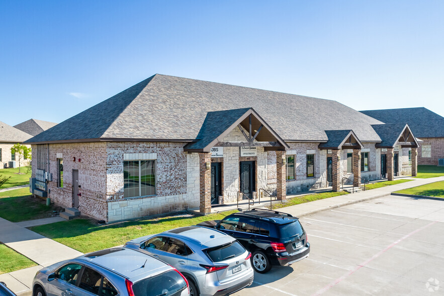 9300 John Hickman Pky, Frisco, TX à louer - Photo de l’immeuble – Image 3 sur 5