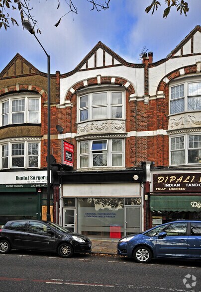 84 Aldermans Hl, Londres à louer - Photo de l’immeuble – Image 3 sur 3