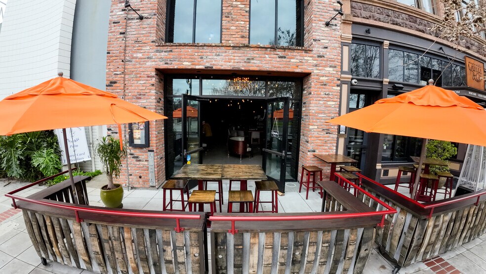 807 Main St, Napa, CA à vendre - Photo de l’immeuble – Image 2 sur 20