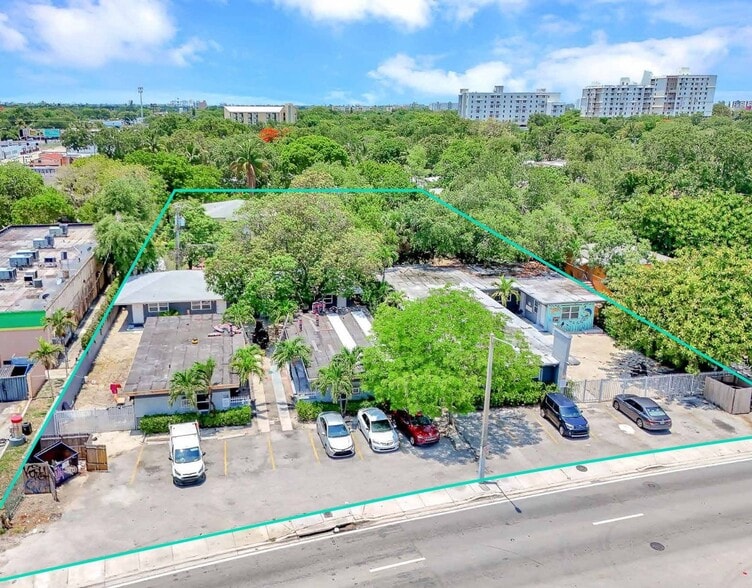 N Miami Ave Portfolio portefeuille de 3 biens à vendre sur LoopNet.fr - Photo de l’immeuble – Image 1 sur 5