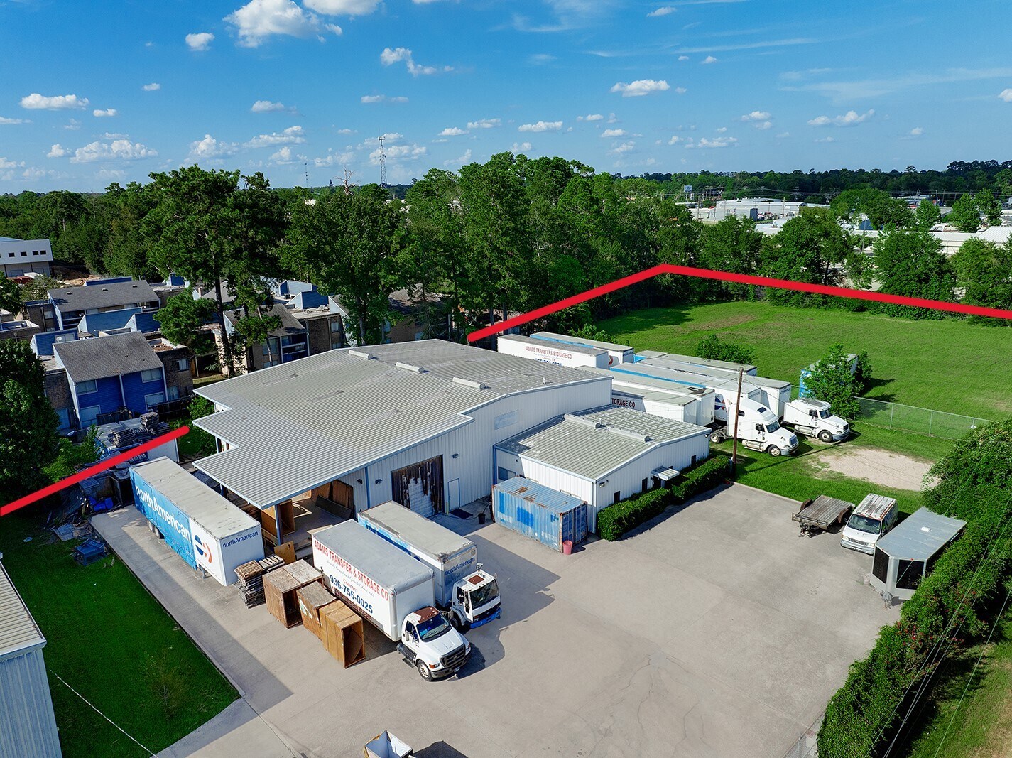 316 Post Oak Dr, Conroe, TX à vendre Photo principale– Image 1 sur 3