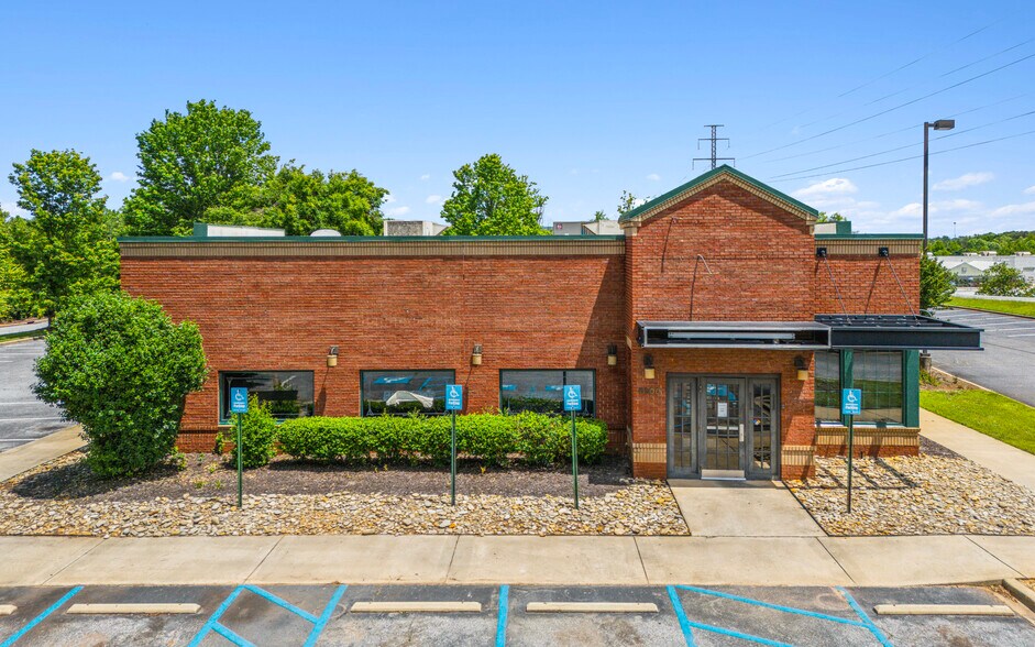 6200 White Horse Rd, Greenville, SC à louer - Photo de l’immeuble – Image 2 sur 8
