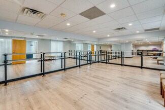 Plus de détails pour 1 Elm Sq, Andover, MA - Bureau à vendre