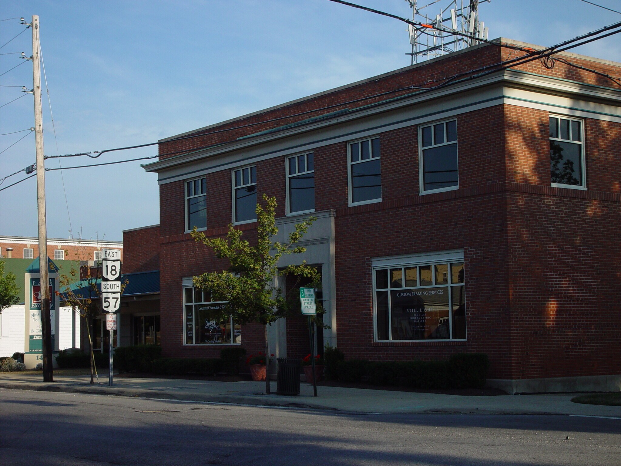 140 W Washington St, Medina, OH à louer Photo principale– Image 1 sur 6