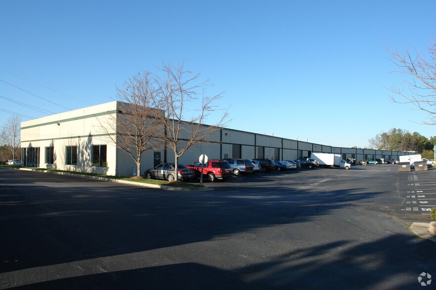 975 Cobb Place Blvd NW, Kennesaw, GA à louer - Photo de l’immeuble – Image 3 sur 33