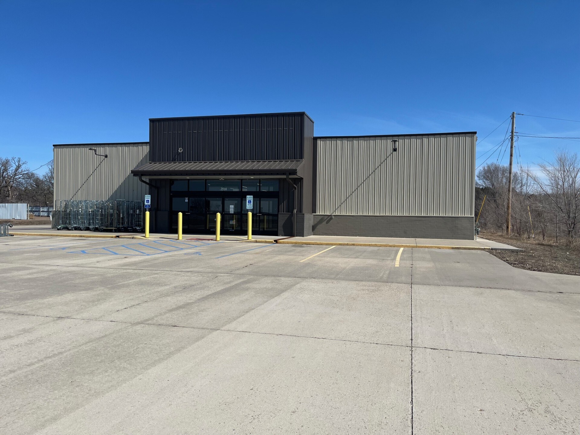 704 N Willow St, Royalton, MN à louer Photo principale– Image 1 sur 4