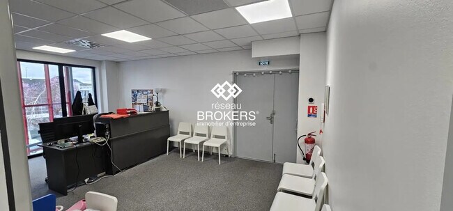 Plus de détails pour 1-3 Rue Kepler, Clermont-Ferrand - Bureau à louer