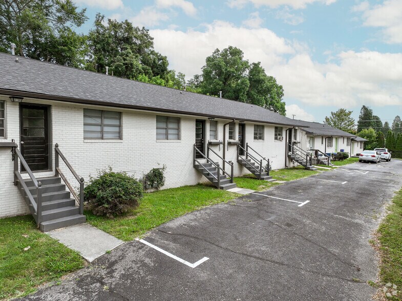 306 N Jackson St, Salisbury, NC à vendre - Photo de l’immeuble – Image 2 sur 22