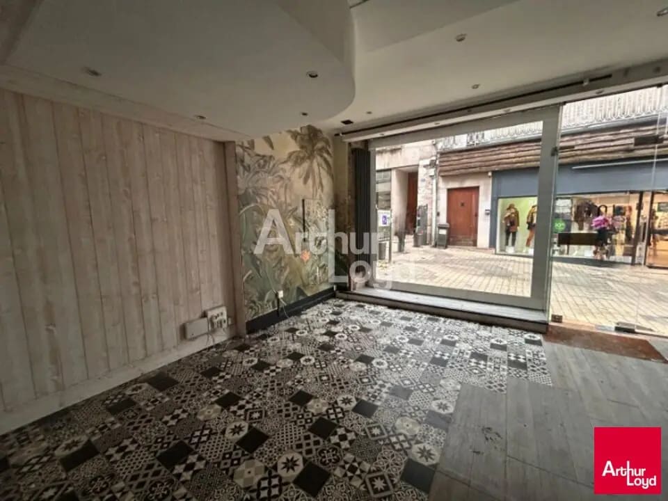 Local commercial dans Blois à louer Photo intérieure– Image 1 sur 3