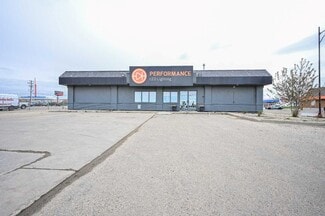 Plus de détails pour 12221 100 St, Grande Prairie, AB - Local commercial à vendre