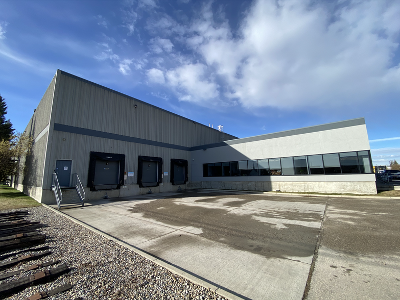 2308-2360 Portland St SE, Calgary, AB à louer - Photo de l’immeuble – Image 3 sur 6