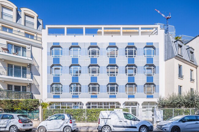 Plus de détails pour 34 Rue Jean Jaurès, Puteaux - Bureau à louer