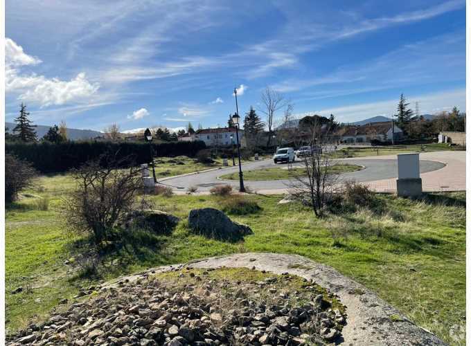 Terrain dans Otero de Herreros, Segovia à vendre Photo de l’immeuble– Image 1 sur 11