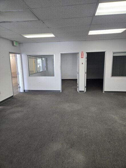 2413 Amsler St, Torrance, CA à louer - Photo de l’immeuble – Image 3 sur 6