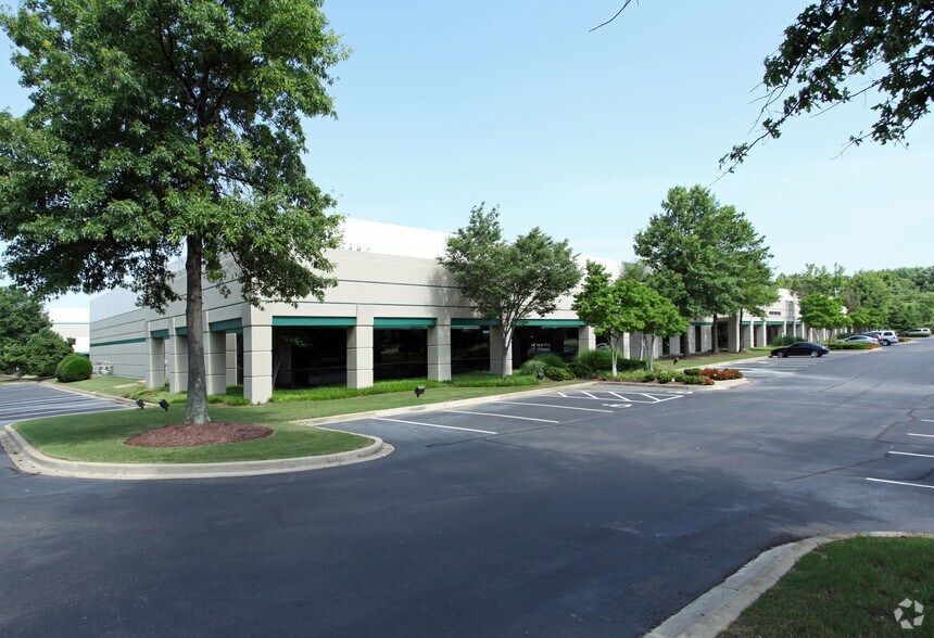 3919-3967 Hickory Hill Rd, Memphis, TN à louer - Photo de l’immeuble – Image 2 sur 7