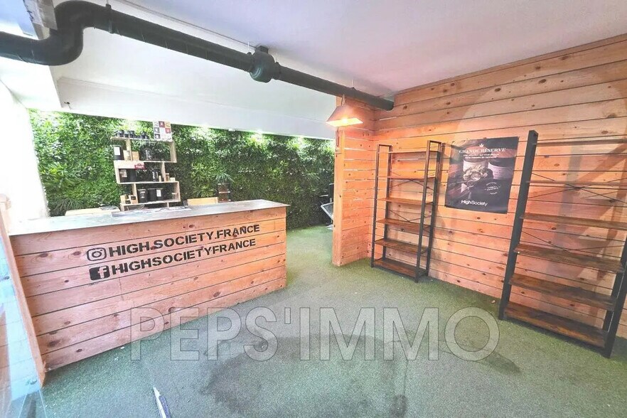 Local commercial dans Aix-en-Provence à louer - Photo de l’immeuble – Image 2 sur 6