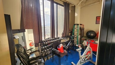 7485 W Azure Dr, Las Vegas, NV à louer Photo intérieure– Image 1 sur 8