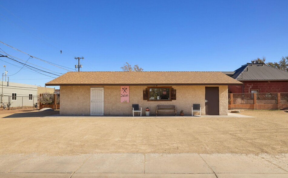 100 N Winslow Ave, Winslow, AZ à vendre - Photo de l’immeuble – Image 2 sur 27