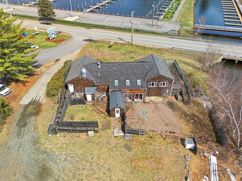 40 Weirs Rd, Gilford, NH à vendre - Photo de l’immeuble – Image 3 sur 47