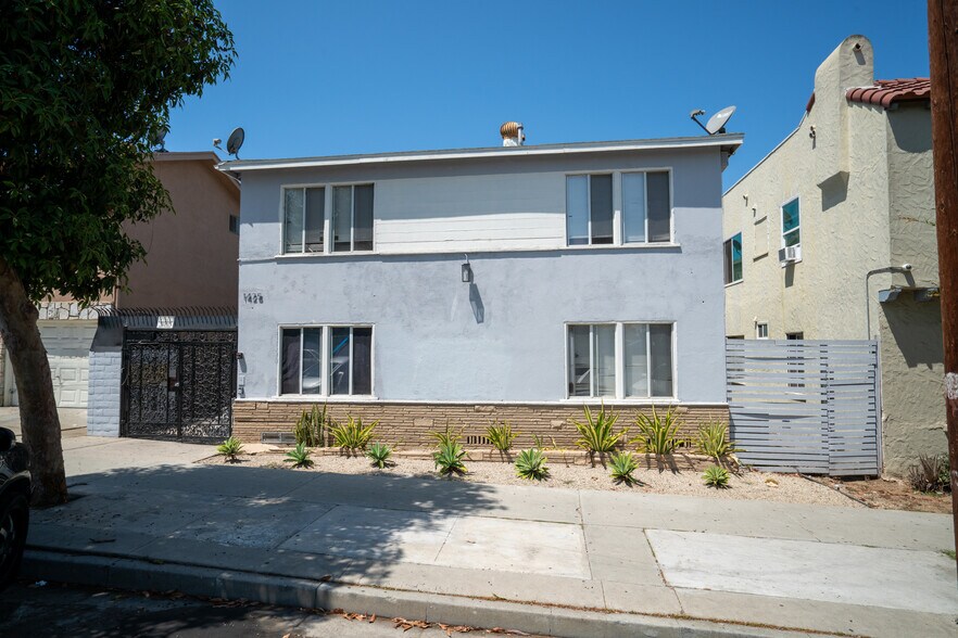 1425 Cedar Ave, Long Beach, CA à vendre - Photo de l’immeuble – Image 1 sur 19