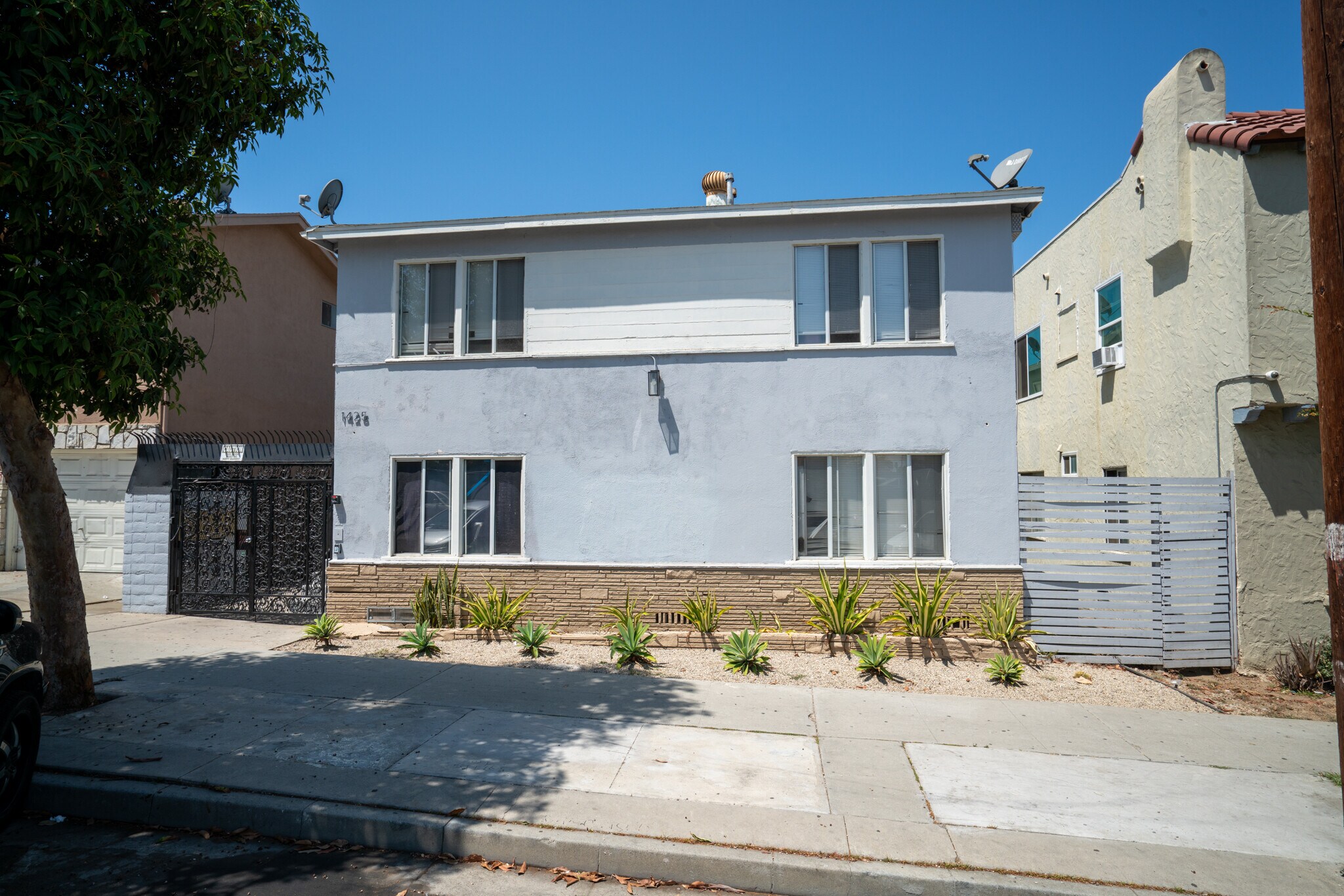 1425 Cedar Ave, Long Beach, CA à vendre Photo de l’immeuble– Image 1 sur 20