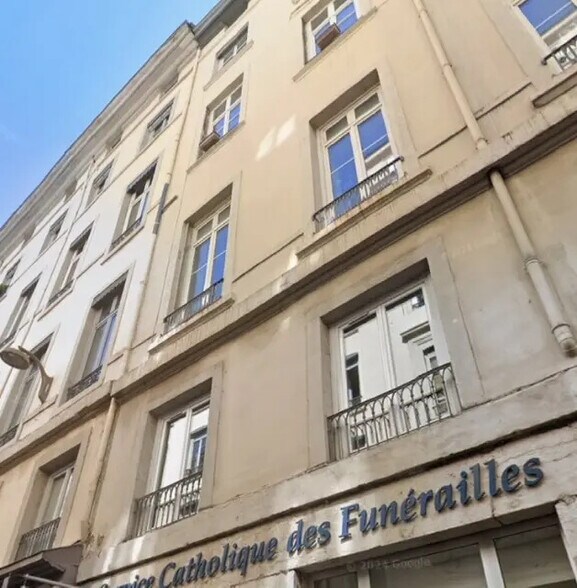 Bureau dans Lyon à louer - Photo de l’immeuble – Image 1 sur 2