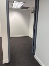 33 SW 2nd Ave, Miami, FL à louer Photo intérieure– Image 1 sur 19