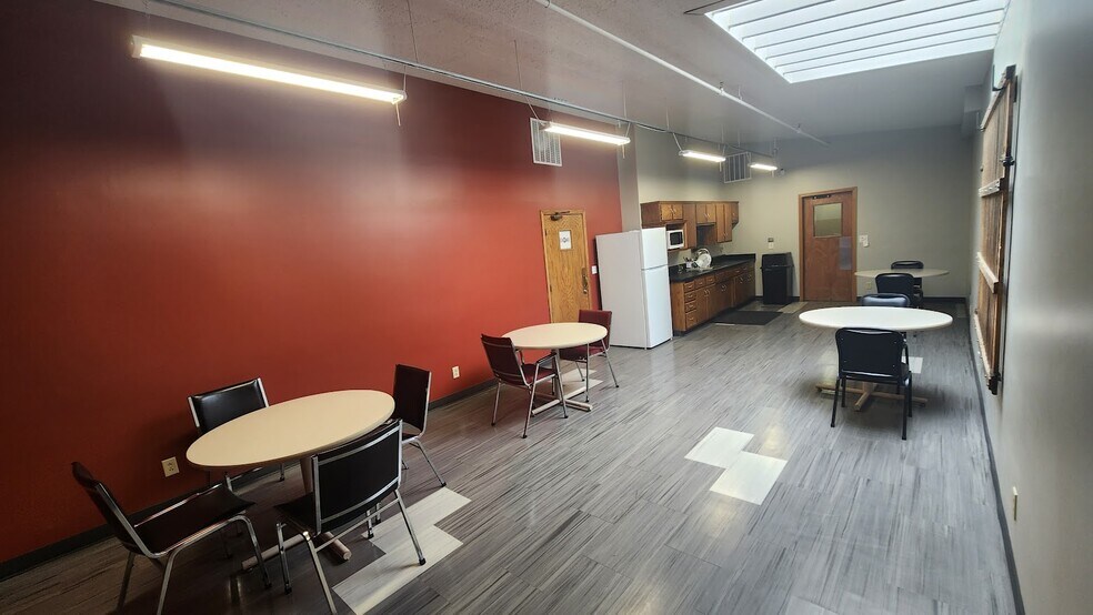 2920 SE Talmage Ave, Minneapolis, MN à louer - Photo de l’immeuble – Image 3 sur 12