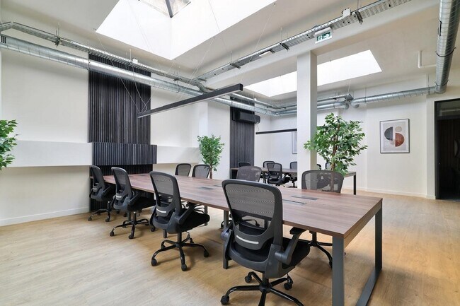 Plus de détails pour 25 Rue De Picpus, Paris - Coworking à louer