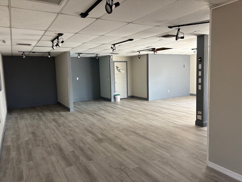 2596 Nursery Rd, Clearwater, FL à louer - Photo de l’immeuble – Image 2 sur 31