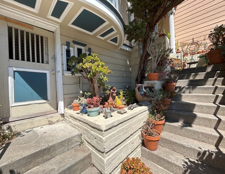 833 Scott St, San Francisco, CA à vendre - Photo de l’immeuble – Image 2 sur 10