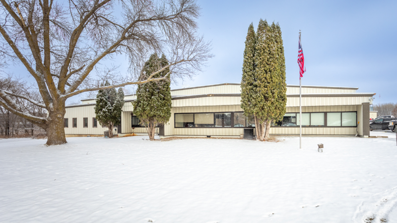 105 Donovan Dr, Alexandria, MN à vendre - Photo de l’immeuble – Image 1 sur 4