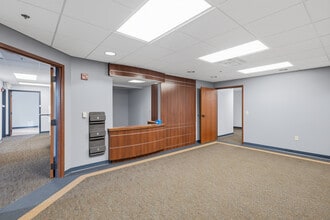 1111 Delafield St, Waukesha, WI à louer Photo intérieure– Image 2 sur 11