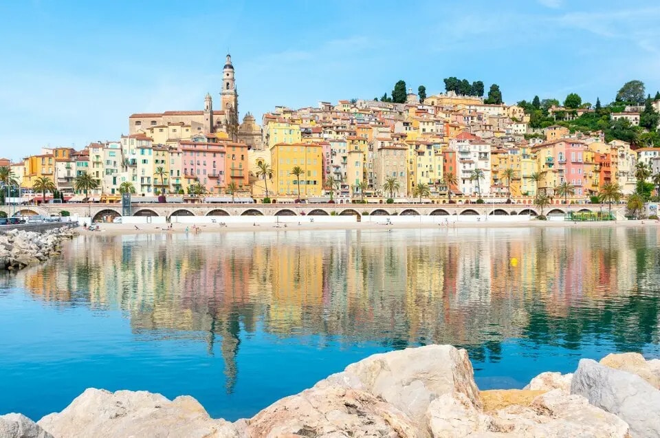 Local commercial dans Menton à vendre Photo de l’immeuble– Image 1 sur 2