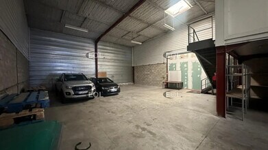 Industriel/Logistique dans Brie-Comte-Robert à vendre Photo intérieure– Image 2 sur 5