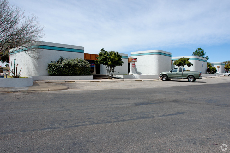835 Tower Dr, Odessa, TX à louer - Photo de l’immeuble – Image 3 sur 5