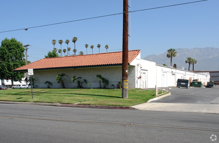 9223 Archibald Ave, Rancho Cucamonga, CA à louer - Photo de l’immeuble – Image 3 sur 11