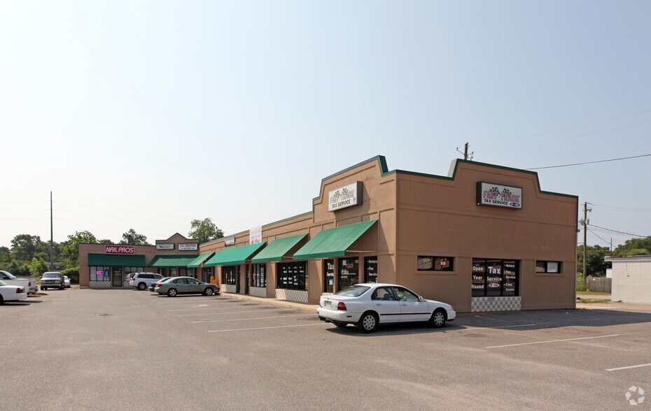 5879 Hwy 90, Theodore, AL à louer - Photo principale – Image 1 sur 8
