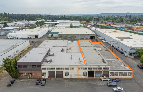 2440 SE Raymond St, Portland, OR à louer - Photo de l’immeuble – Image 3 sur 6