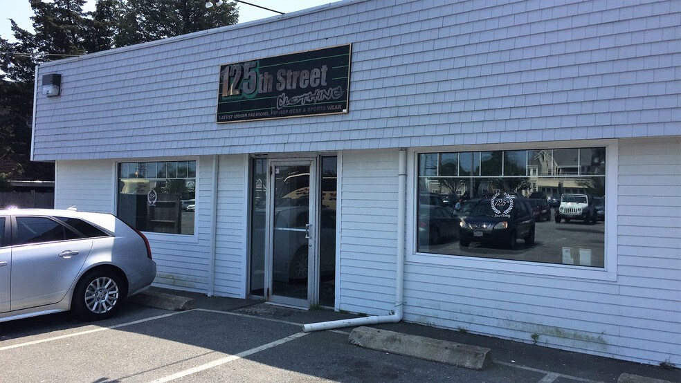 426-428 Main St, Hyannis, MA à louer - Photo de l’immeuble – Image 2 sur 26