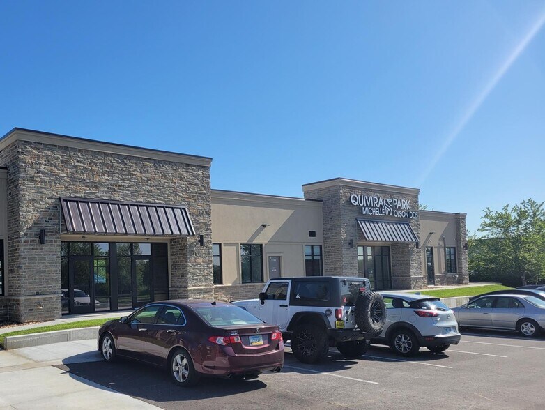 11122 W 135th St, Overland Park, KS à louer - Photo de l’immeuble – Image 3 sur 4