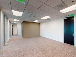 611 Anton Blvd, Costa Mesa, CA à louer Photo intérieure– Image 1 sur 9