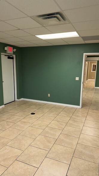 2904 E Stan Schlueter Loop, Killeen, TX à louer - Photo de l’immeuble – Image 3 sur 28