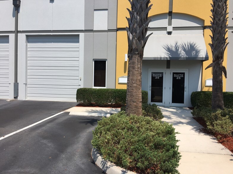 12960 Commerce Lakes Dr, Fort Myers, FL à vendre - Photo de l’immeuble – Image 3 sur 6