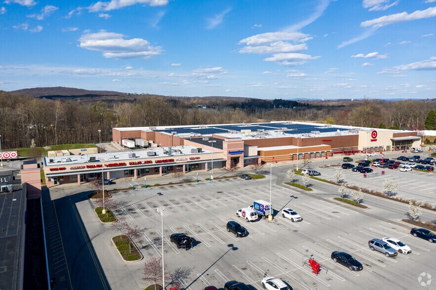 44-56 Route 17K, Newburgh, NY à louer - Photo de l’immeuble – Image 1 sur 14