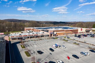 Plus de détails pour 44-56 Route 17K, Newburgh, NY - Local commercial à louer