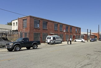 Plus de détails pour 2001 Belgrave Ave, Huntington Park, CA - Industriel/Logistique à louer