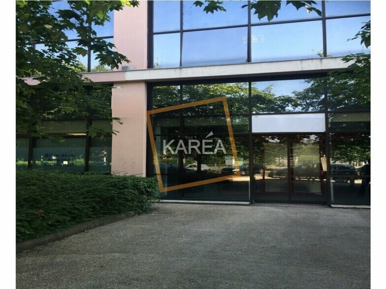 Bureau dans Torcy à louer - Photo de l’immeuble – Image 2 sur 5