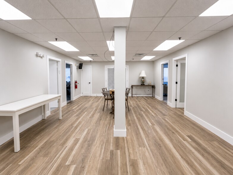 204 Columbus Ave, Roselle, NJ à louer - Photo de l’immeuble – Image 2 sur 6